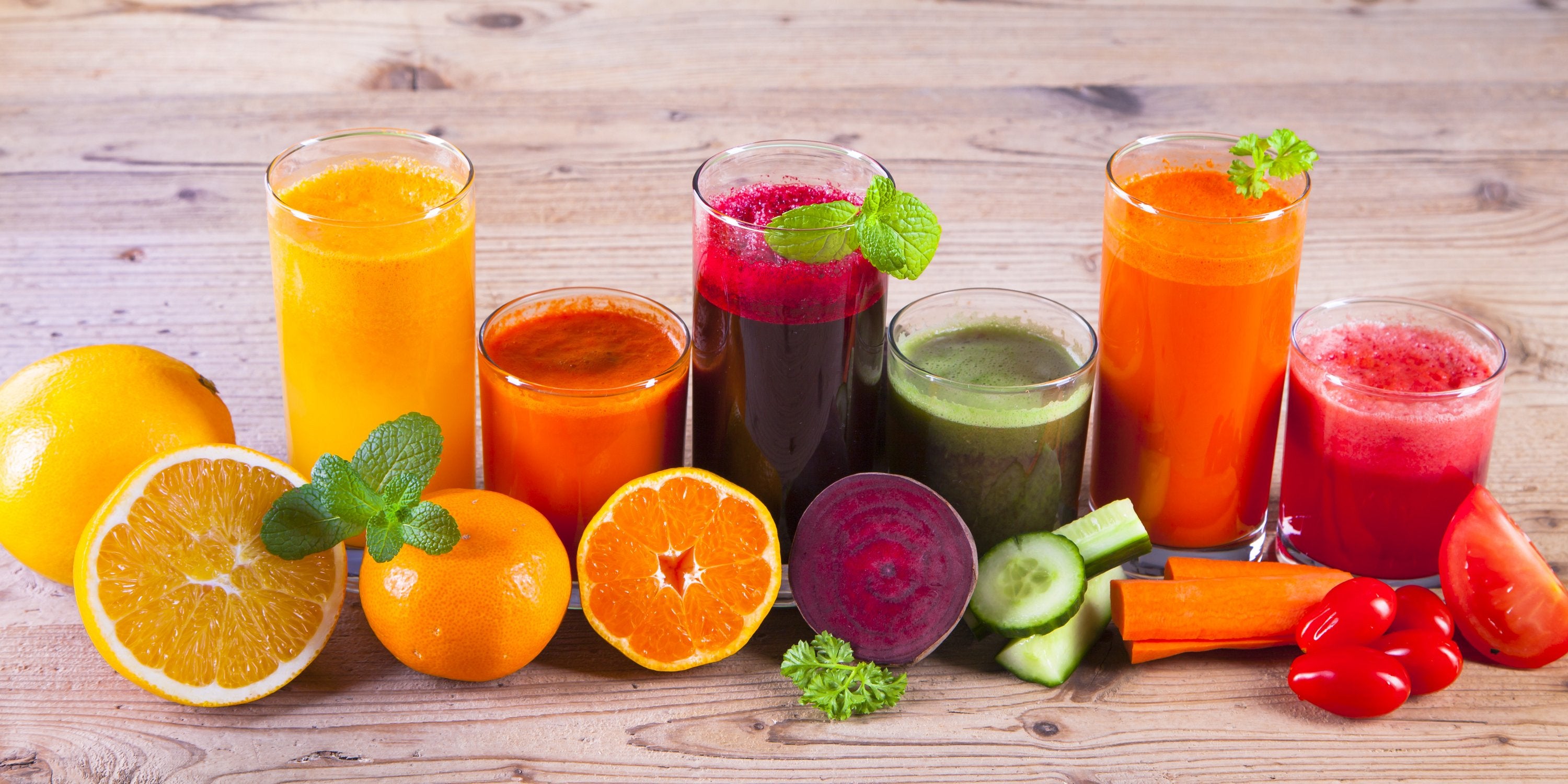 Früchte ohne Ende mit Fruchtshake in de Mitte