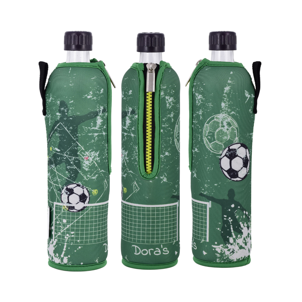 DORA'S Glasflasche mit Neopren Fußball - 500 ml